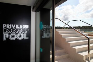 Privilege Rooftop Pool | Terrace/patio - Golden Port Salou & Spa (Salou)