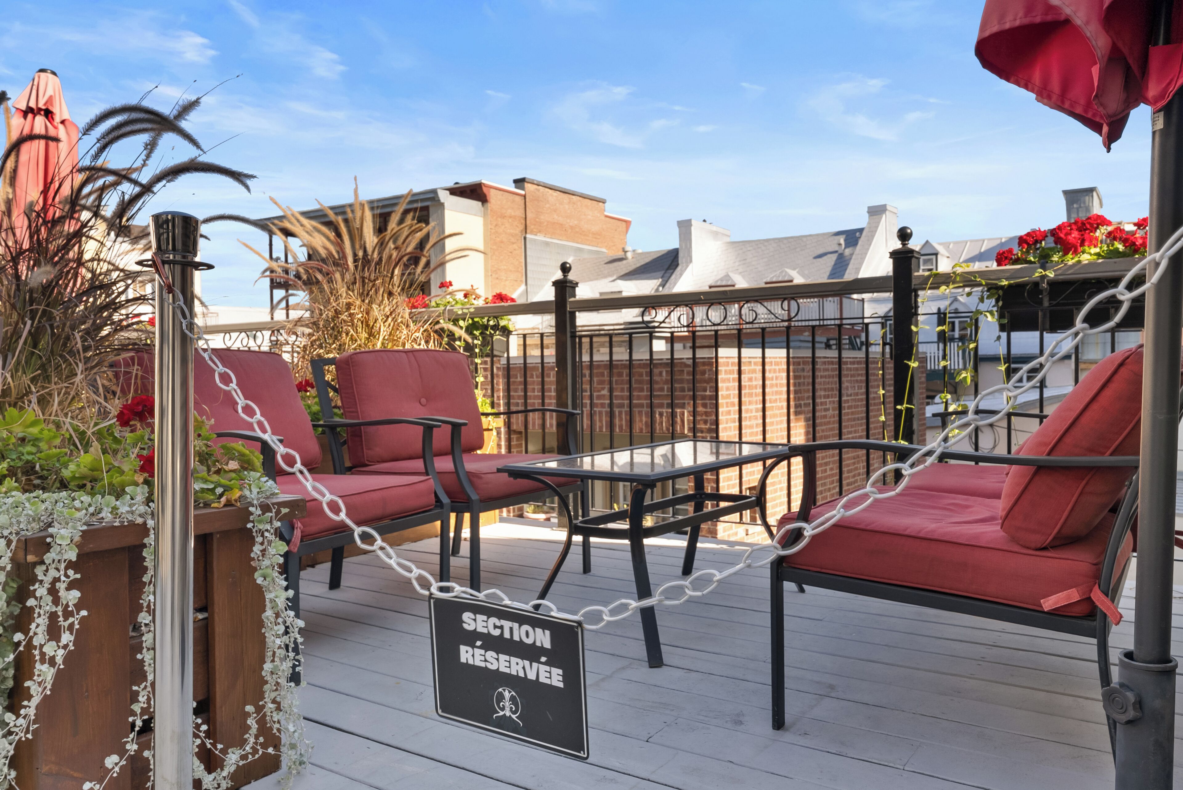 Signature Room | Terrace/patio