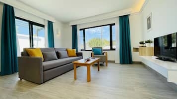 2 bedrooms, in-room safe, desk, laptop workspace