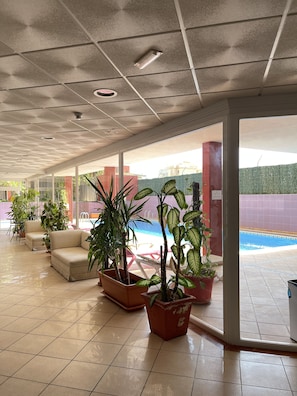 TV - Aparthotel Vidalbir (L'Alfas del Pi)