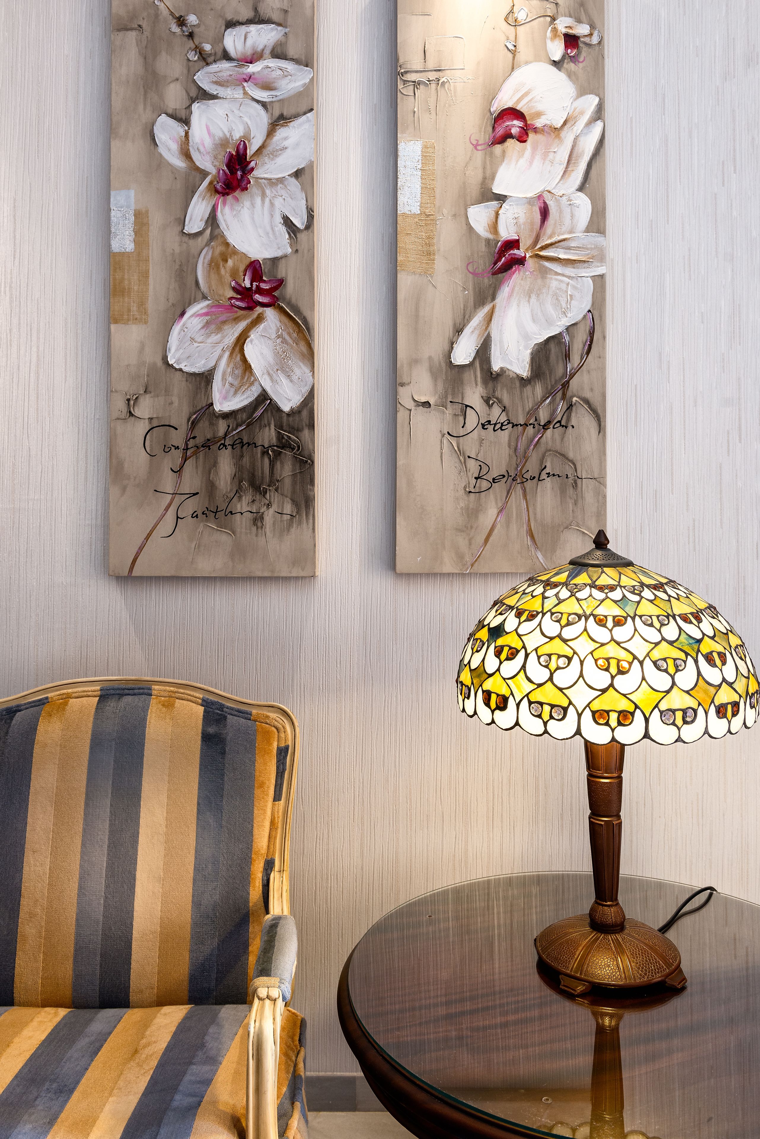 junior suite, balcony, sea view | living room | flat-screen tv