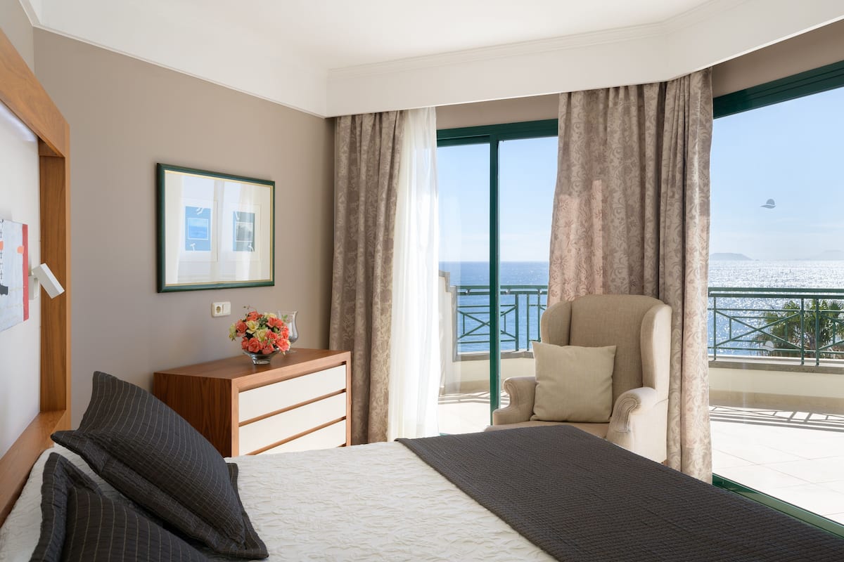 1 bedroom, minibar, in-room safe, desk