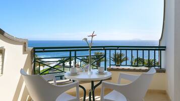 Pemandangan dari bilik