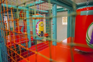 Aire de jeux - intérieure