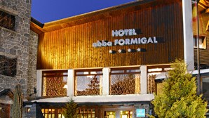 Front of property - Hotel Snö Formigal (Sallent de Gallego)