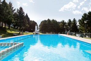 Indoor pool, outdoor pool