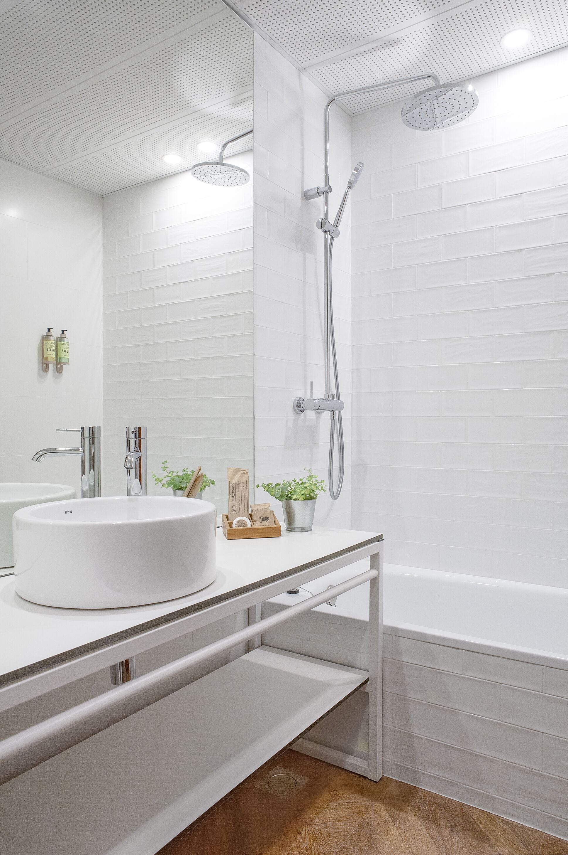 down duvets, in-room safe, desk, laptop workspace