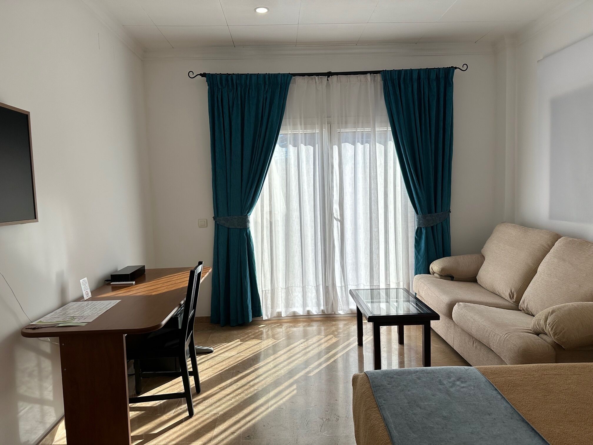 double room | in-room safe, free wifi, bed sheets