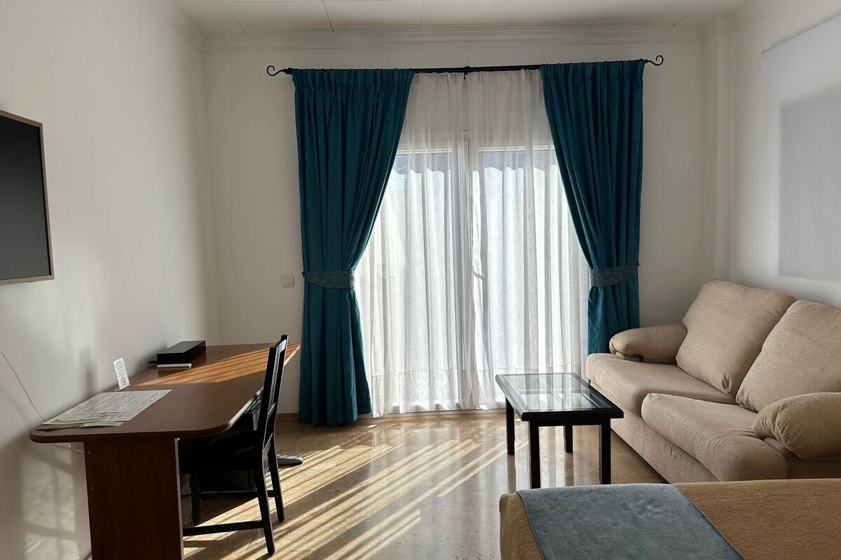 double room | in-room safe, free wifi, bed sheets