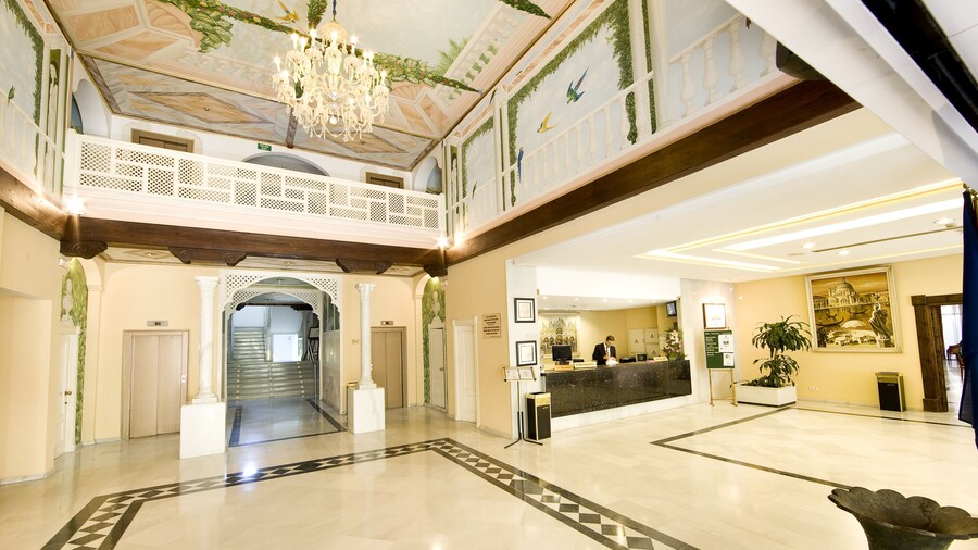 Aparthotel Monarque Sultán