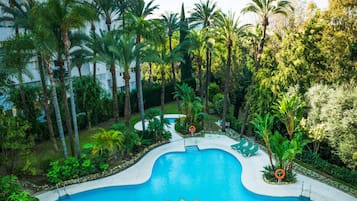 Indoor pool, outdoor pool