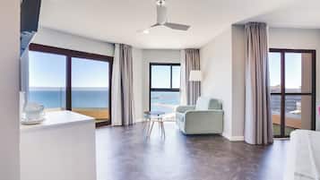 Junior Suite, Terrace, Sea View | 1 bedroom, in-room safe, free WiFi, bed sheets