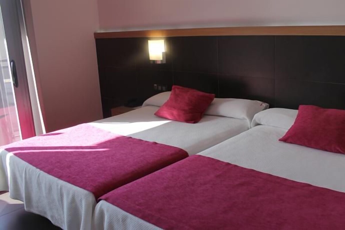 DOUBLE ROOM CAPACITY 4