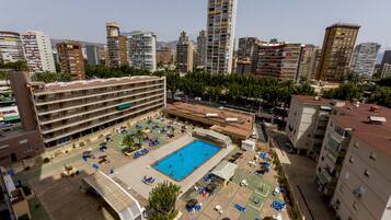 Kolam renang tertutup, kolam renang terbuka, payung kolam