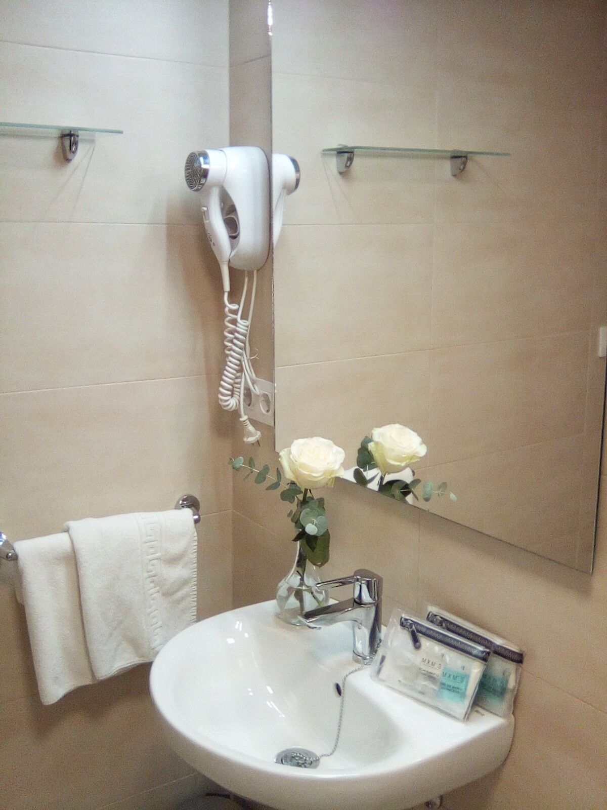 double room | bathroom | free toiletries, hair dryer, towels