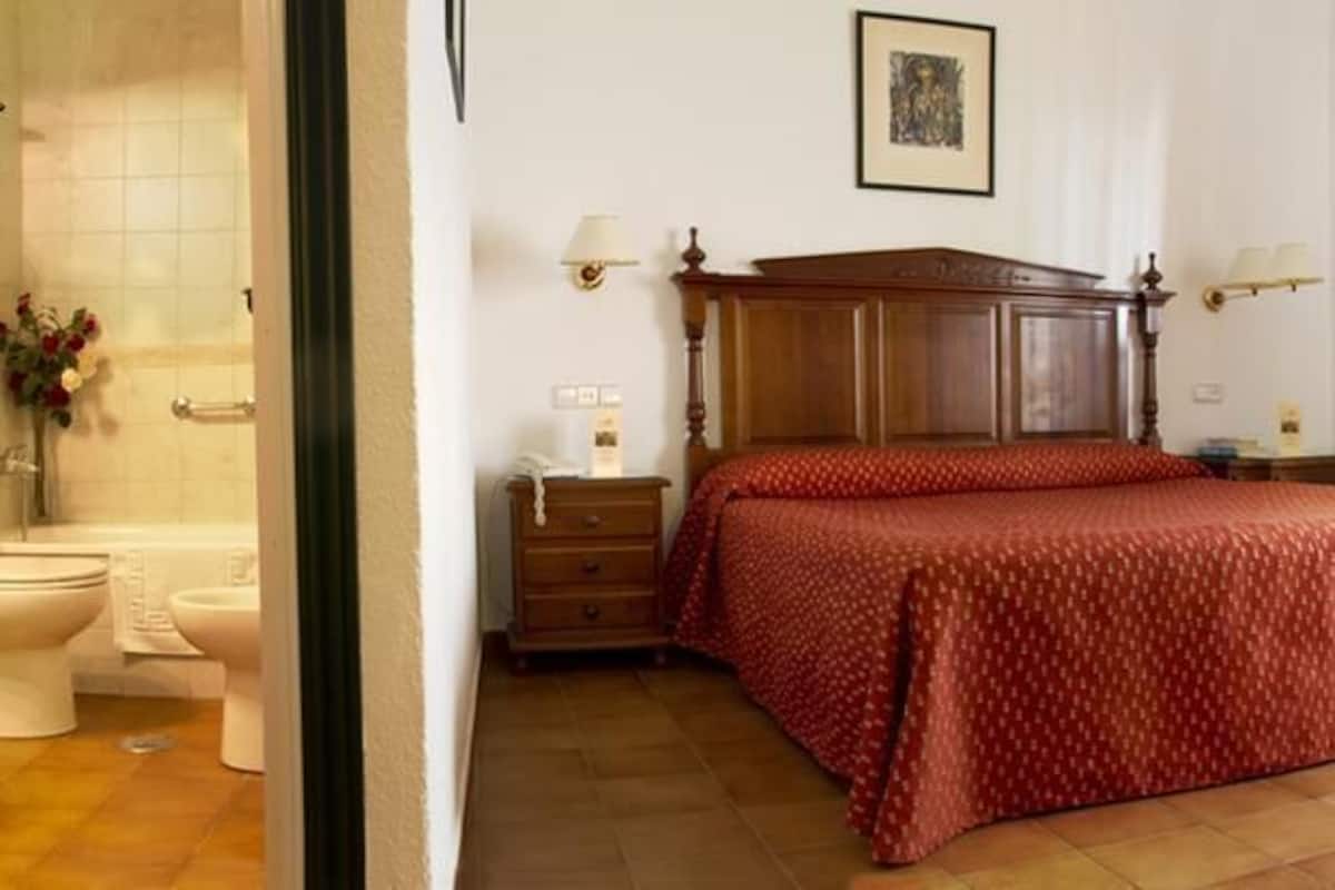 Minibar, escritorio, insonorización y cunas gratuitas