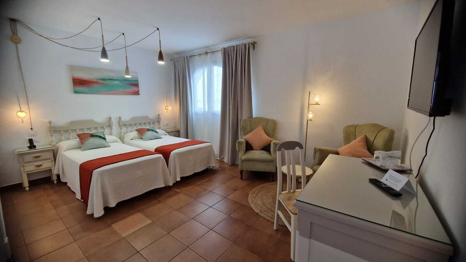 double room | minibar, desk, soundproofing, free cots/infant beds