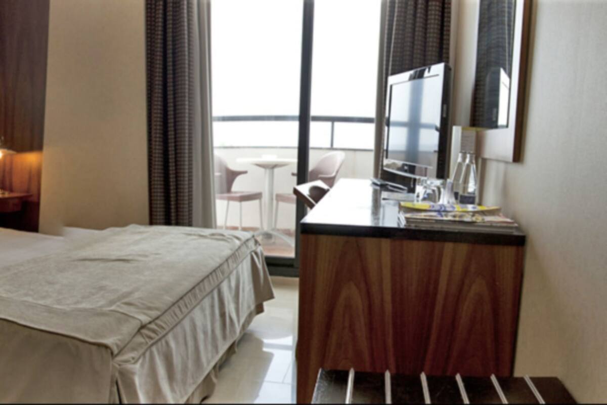Minibar, in-room safe, desk, free WiFi
