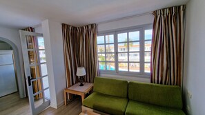 Living area - Apartamentos Fuentepark (La Oliva)