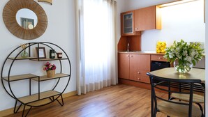 Basic Studio - Casa de la Catedral (Granada)