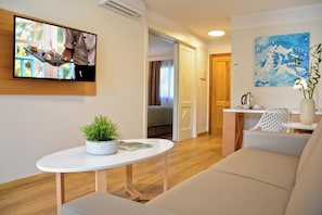 Free minibar items, in-room safe, desk, blackout drapes