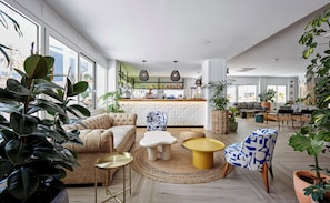 2 Bars/Lounges, Bar auf der Dachterrasse