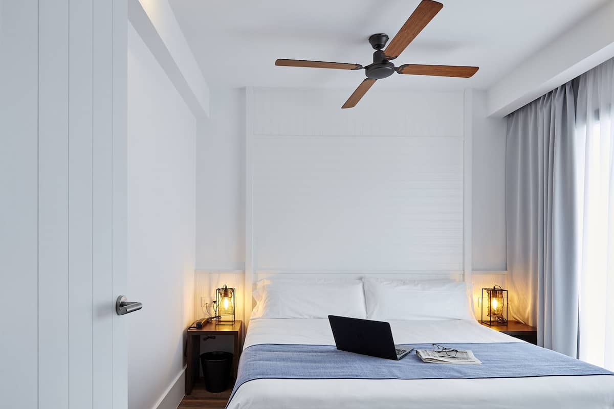 ห้องซูพีเรียดับเบิลสำหรับพักเดี่ยว (Access to Avana Rooftop) | ผ้าม่านกันแสง, ห้องเก็บเสียง, Wi-Fi ฟรี, ผ้าปูที่นอน