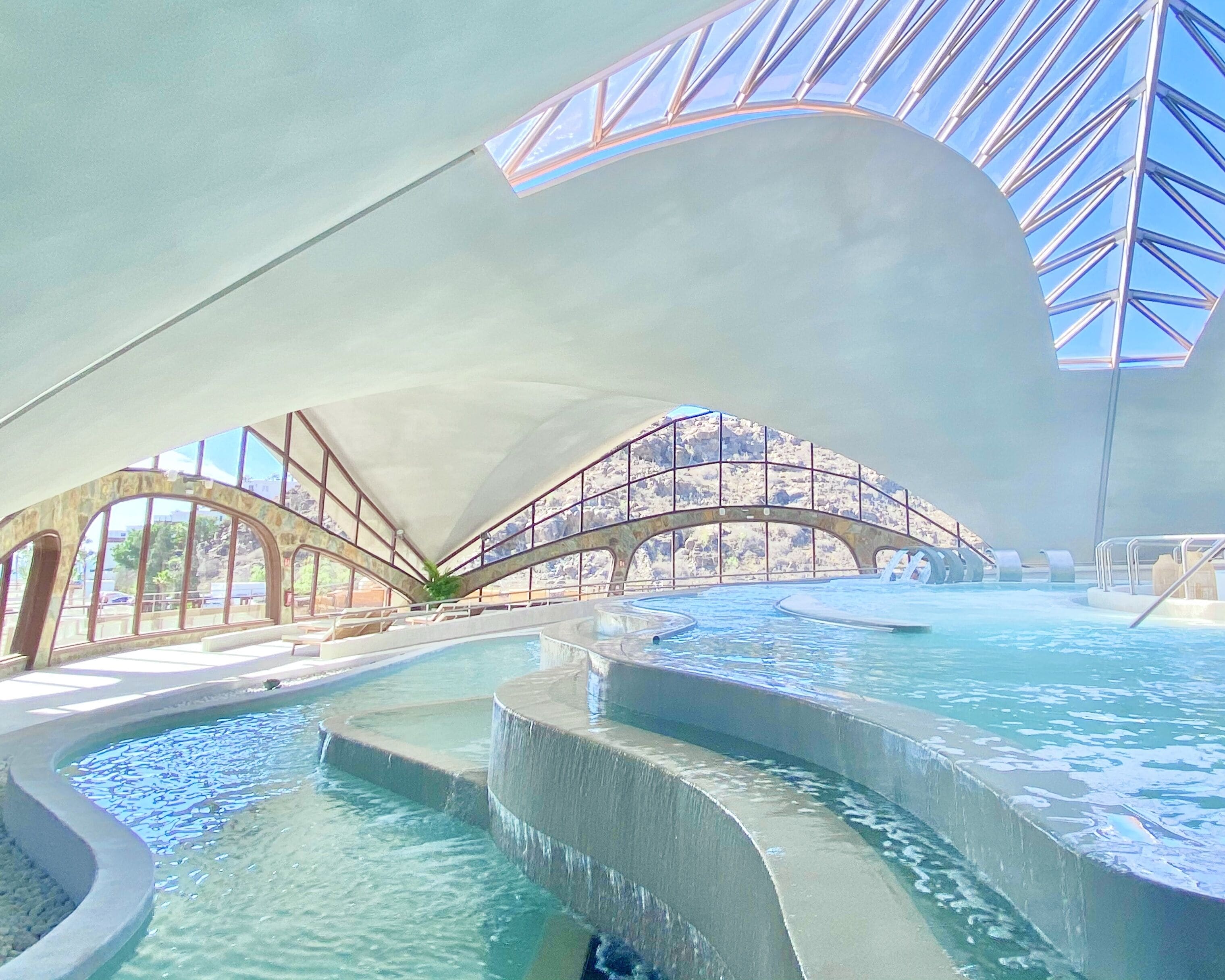 couples treatment room(s), sauna, hot tub, turkish bath/hammam