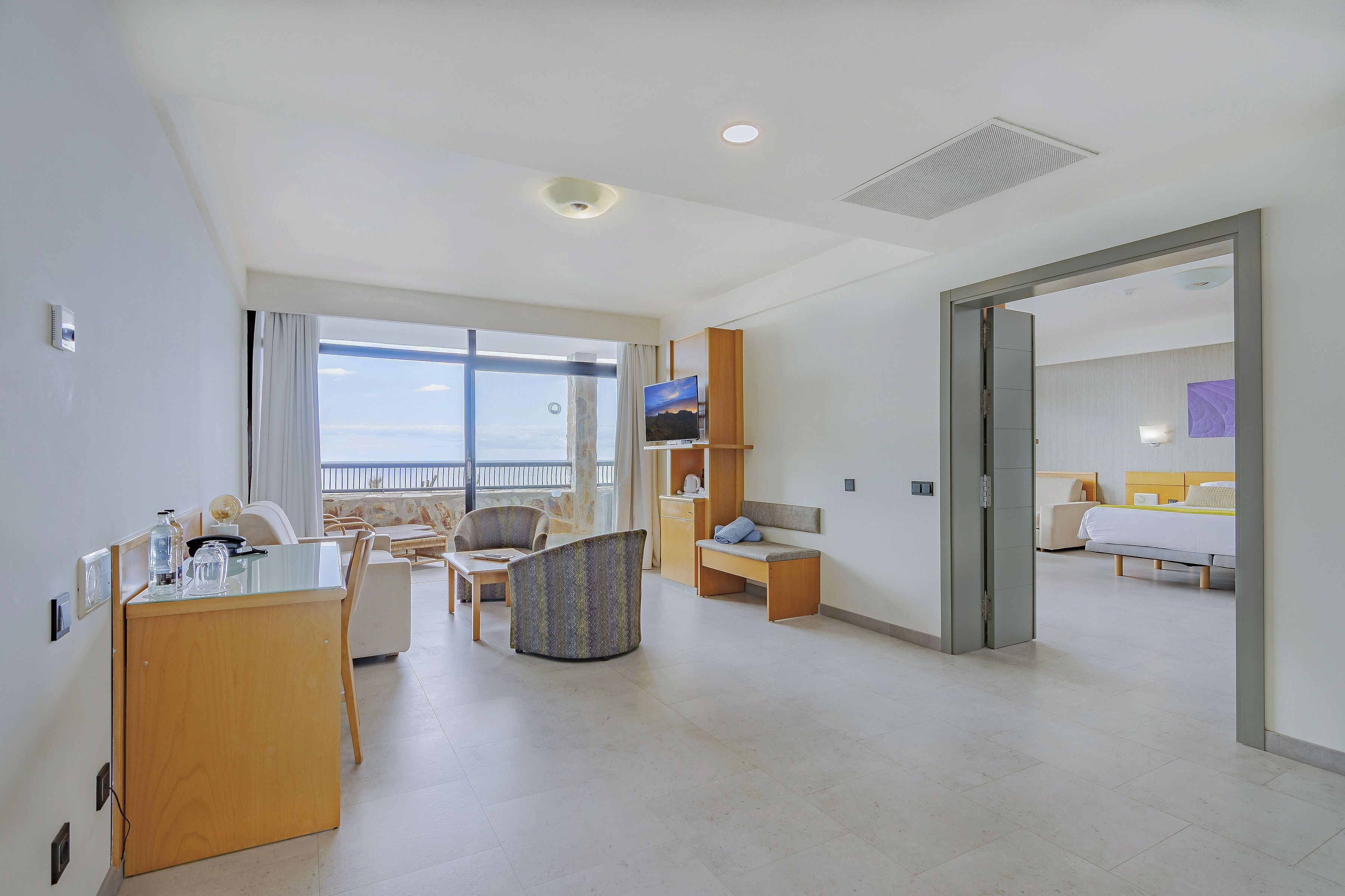 1 bedroom, minibar, desk, blackout curtains