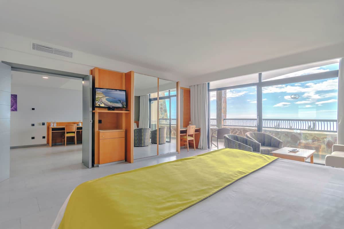 Minibar, desk, blackout curtains, free cots/infant beds