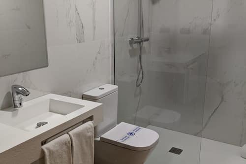 Coffres-forts dans les chambres, Wi-Fi gratuit