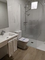 Room | In-room safe, free WiFi