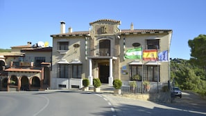 Fachada de la propiedad