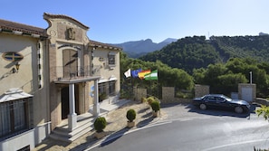 Exterior
