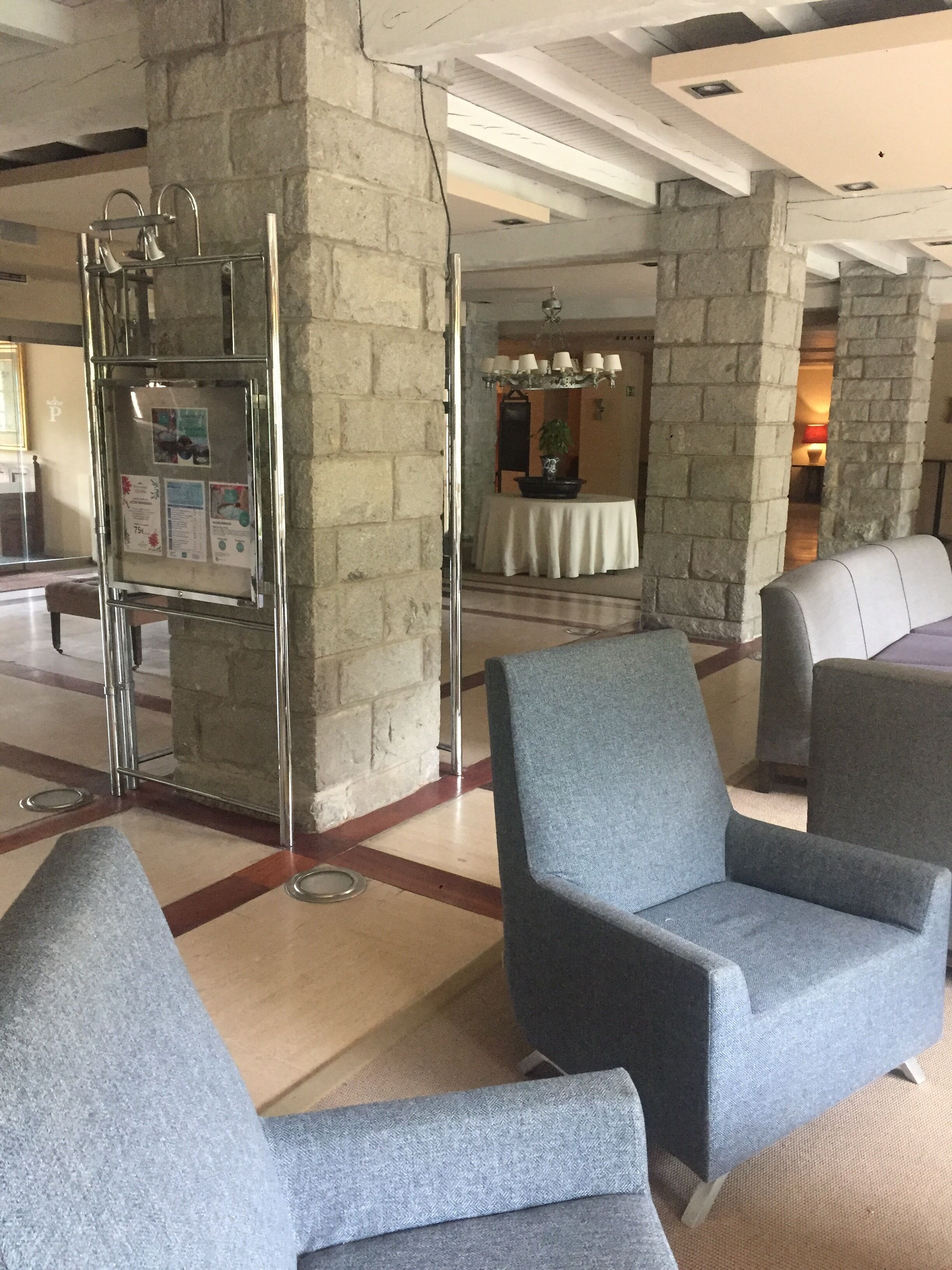 junior suite, 1 queen bed (single use) | living area | plasma tv