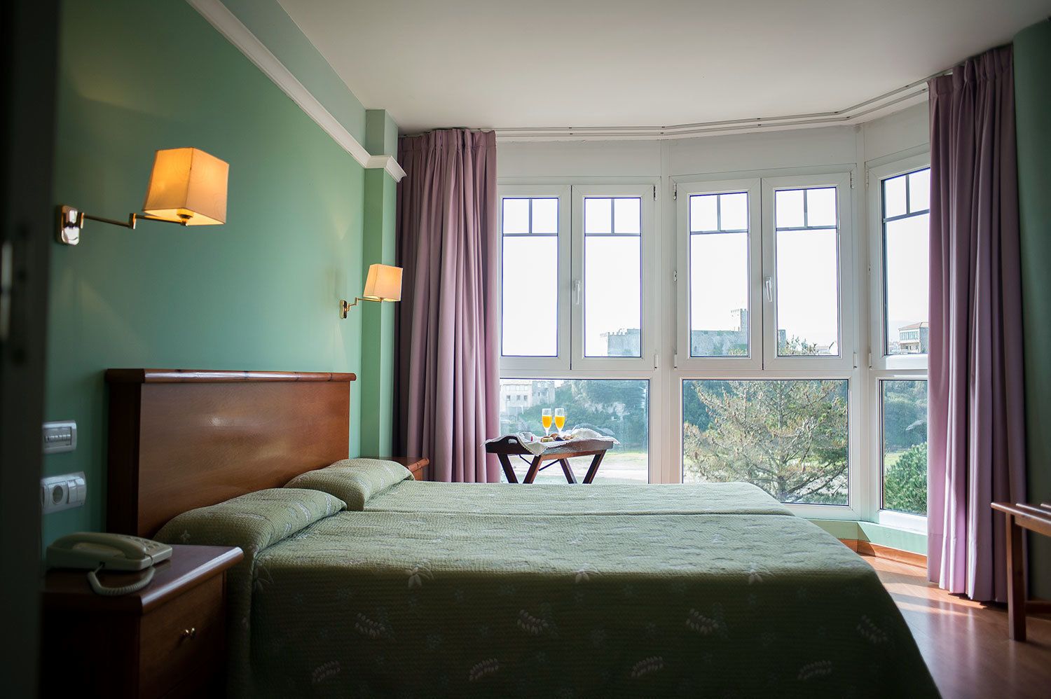 1 bedroom, in-room safe, desk, blackout curtains