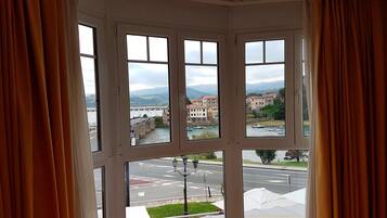 Double or Twin Room, Sea View | In-room safe, desk, blackout curtains, soundproofing