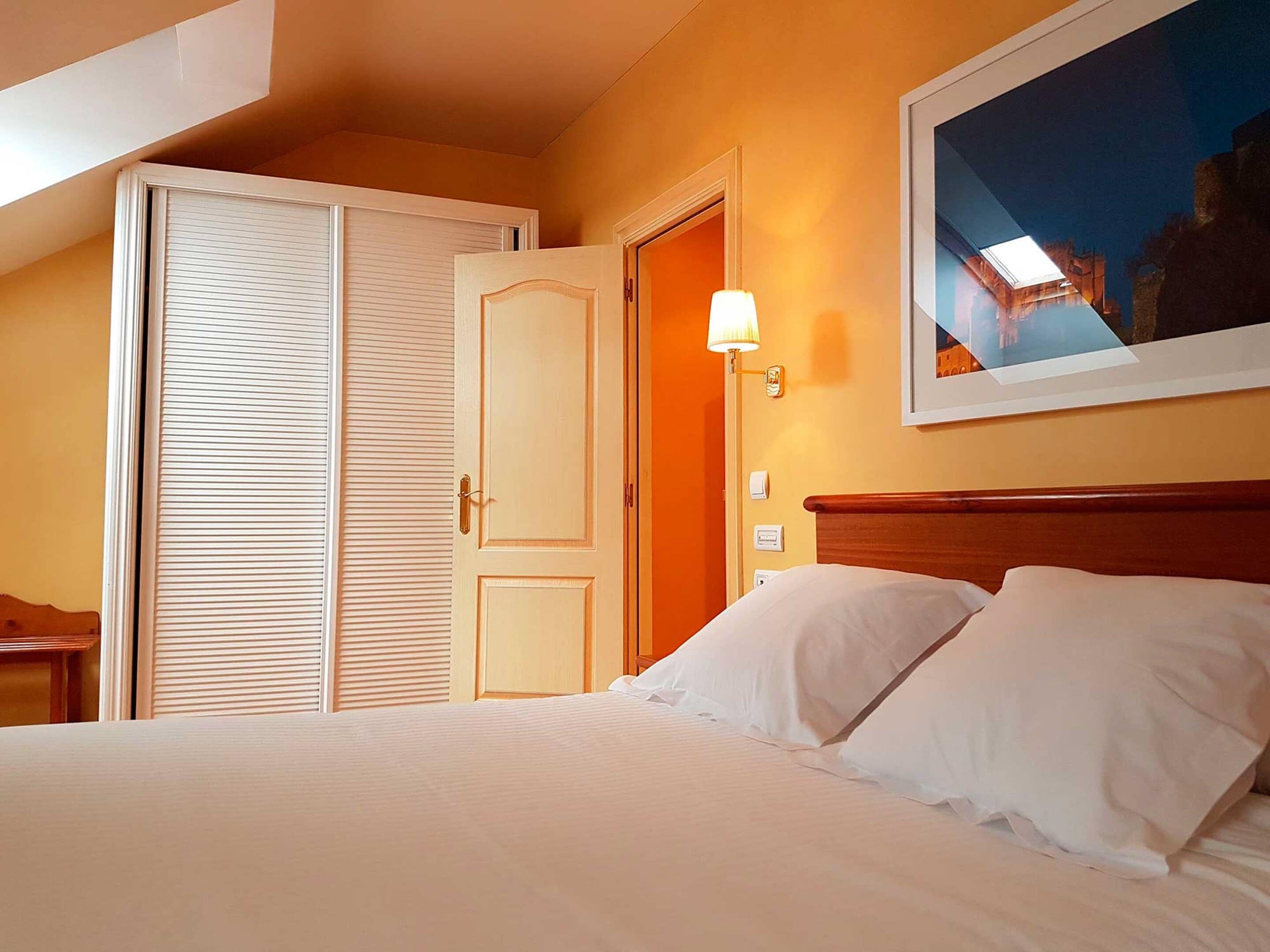 1 bedroom, in-room safe, desk, blackout curtains