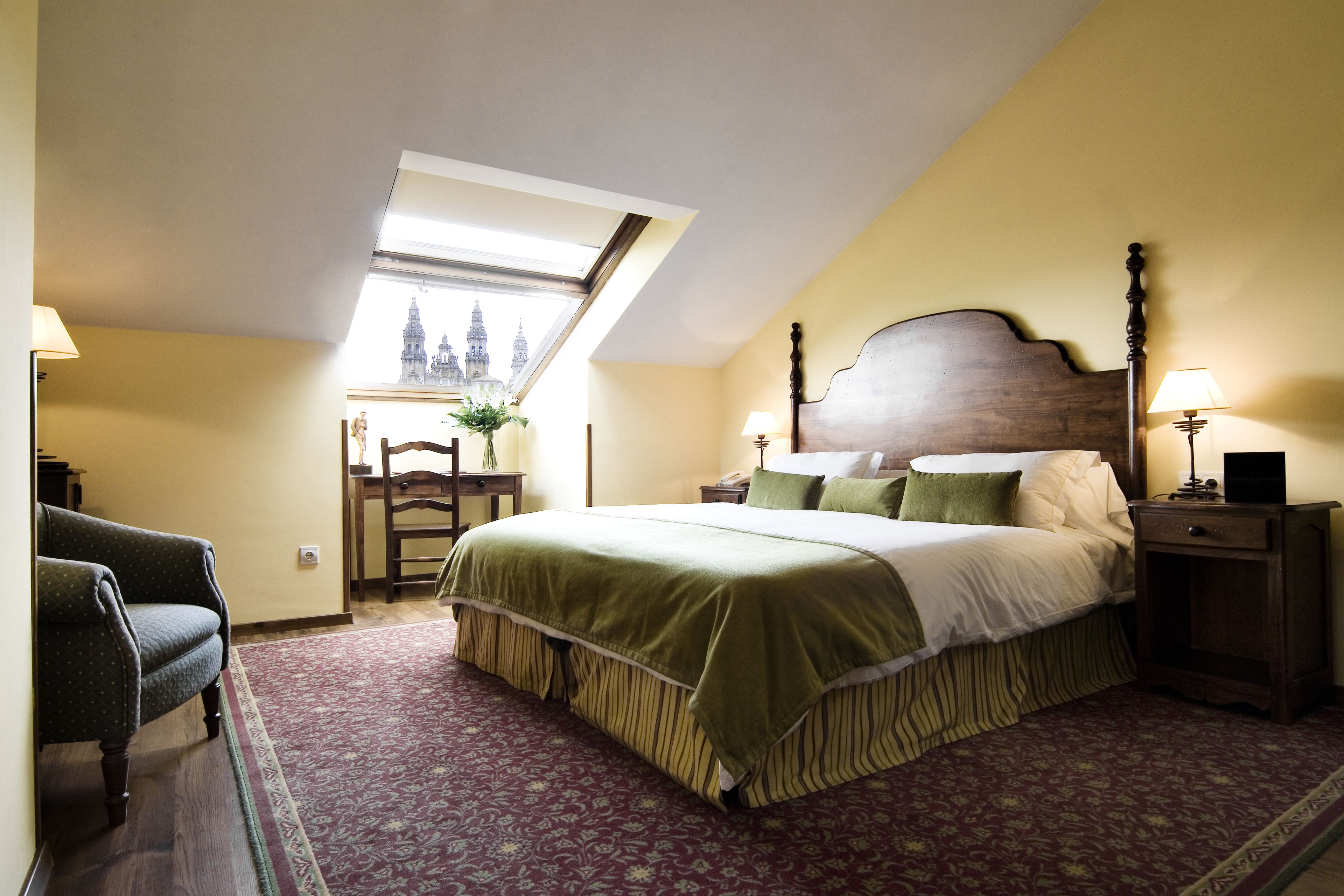 Minibar, in-room safe, desk, blackout curtains