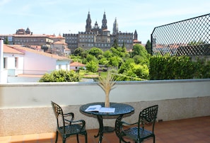 Unclassified image, 3 of 102, button - Pombal Rooms (Santiago de Compostela)