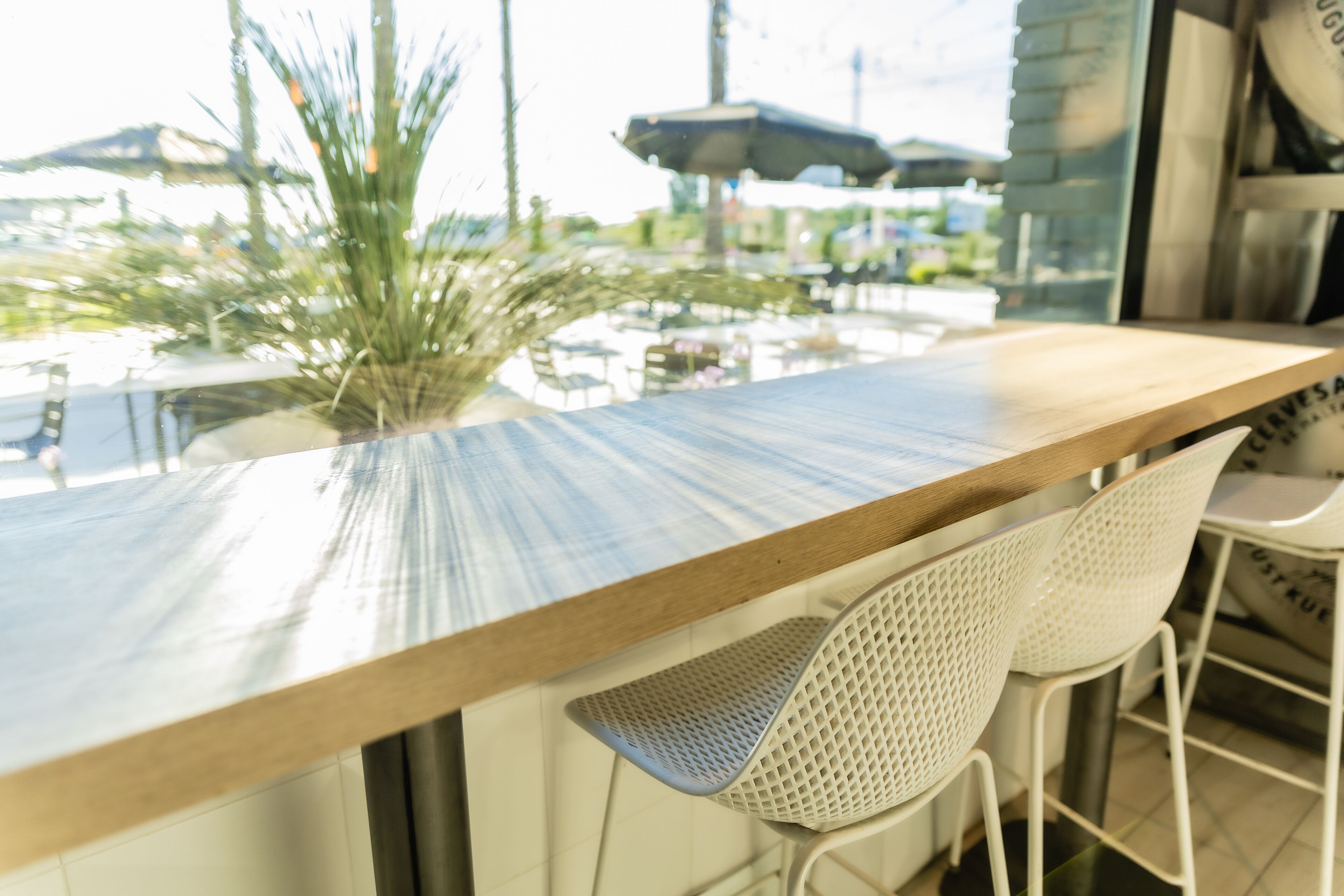 Café da manhã, almoço e jantar; culinária regional 