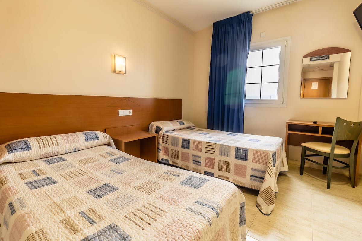 Twin Double Room (2 beds) | Desk, laptop workspace, blackout drapes, free WiFi