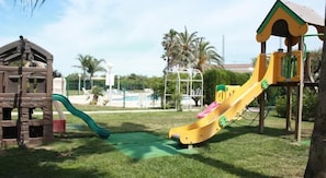 Children’s play area – outdoor