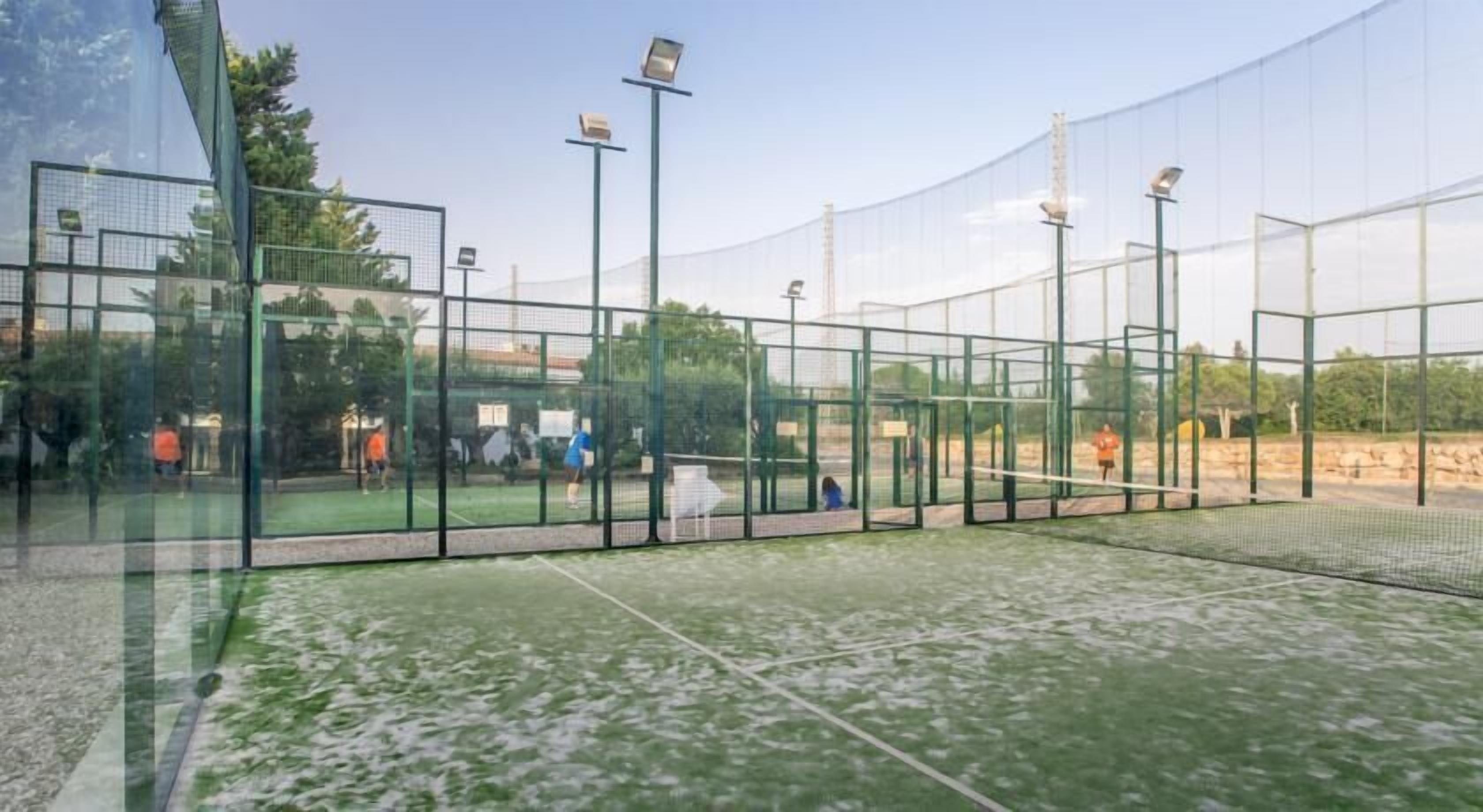 Tennis court