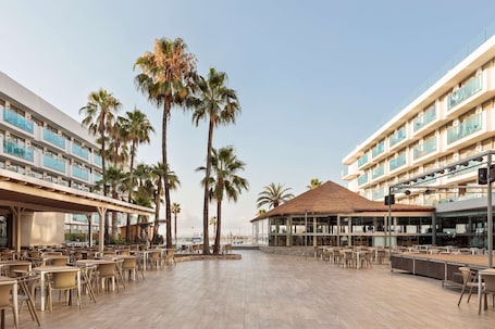 Exterior. Hotel Best Maritim