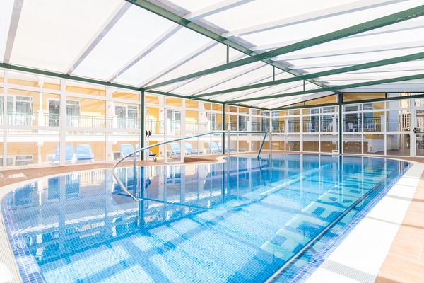 Indoor pool, outdoor pool