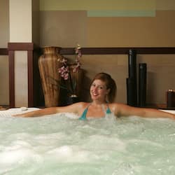 Sale per trattamenti di coppia, sauna, vasca idromassaggio, bagno turco