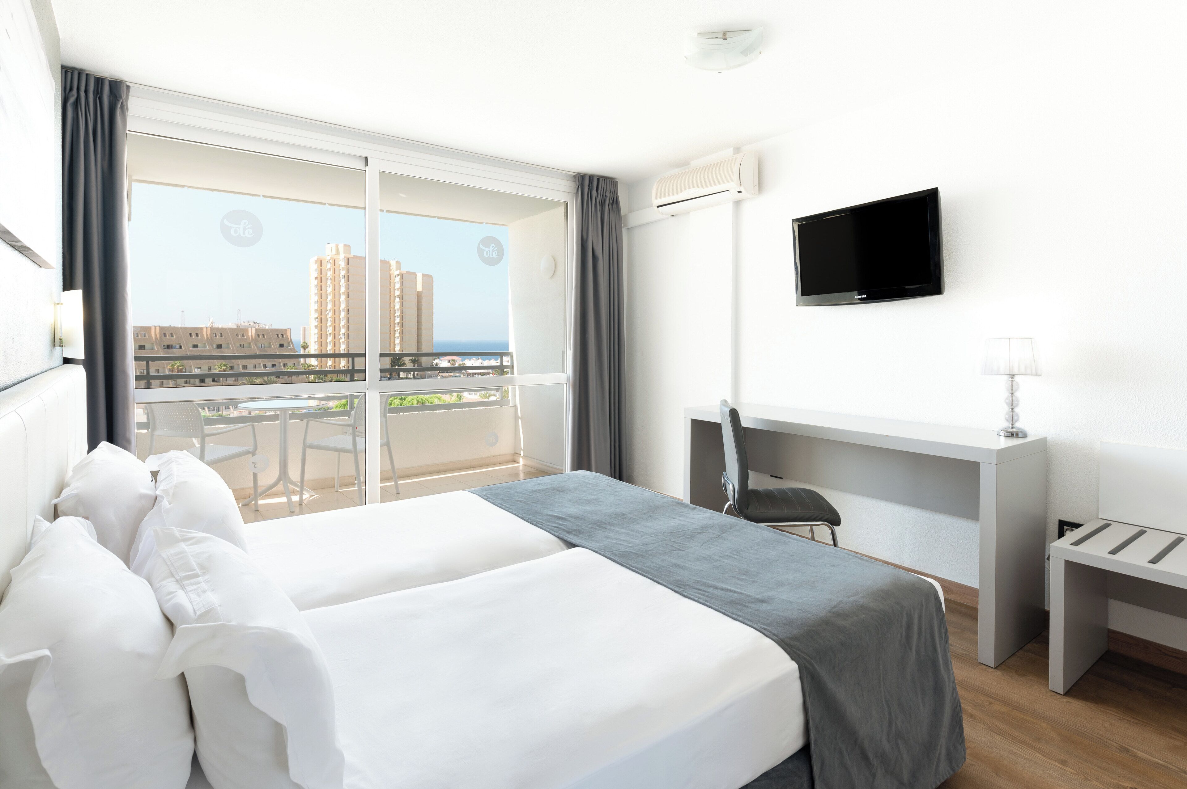 double room, sea view | individually decorated, individually furnished, desk, iron/ironing board