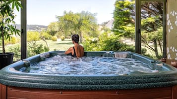 Sauna, tina de hidromasaje, baño de vapor y baño turco o hammam