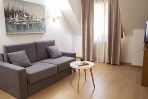 En 26-tommers Flatskjerm-TV med Parabol-TV samt TV